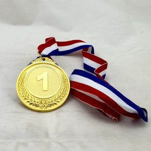 MEDAL METAL 1ST GOLD 6.3CM DIAMETER