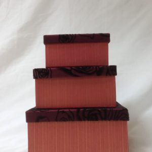 GIFTBOX 3 PCS MAROON/BLACK 19.7X14X9.8CM