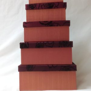 GIFTBOX MR/BK R/DESIGN 6PCS 24.5X18.5X11