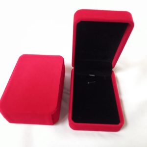 BOX VELVET PENDANT/EAR RING RED 10X7X4 C