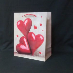 GIFTBAG RED/GREY 3 HEARTS 33X26X14CM