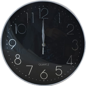 CLOCK ROUND BLACK/WHITE 30CM
