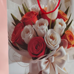 GIFTBAG LOVE/FLOWERS  #27  21X18X8CM
